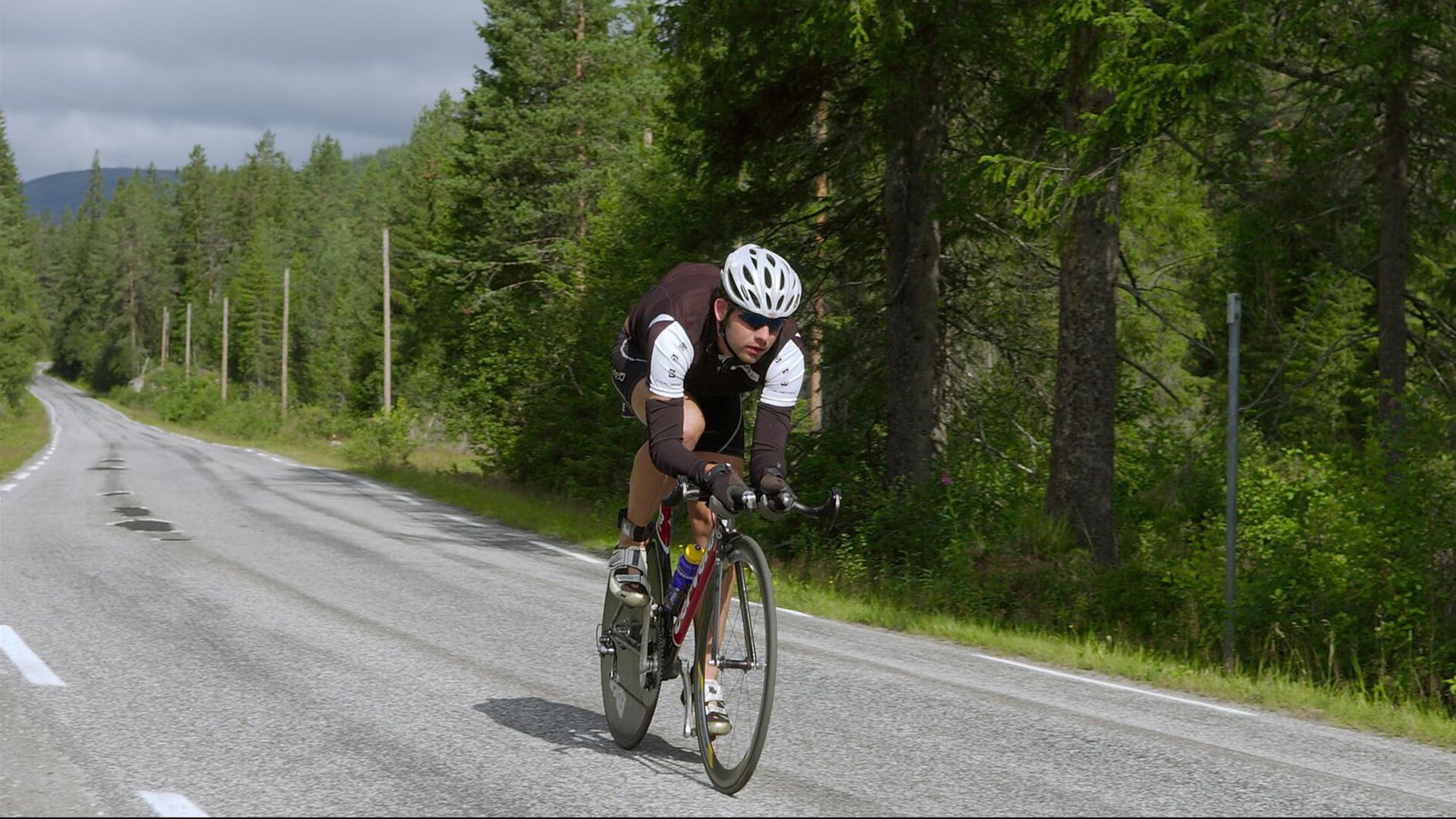 福特:防守稳固,进攻犀利,令全黑队进退有序,福特blazer